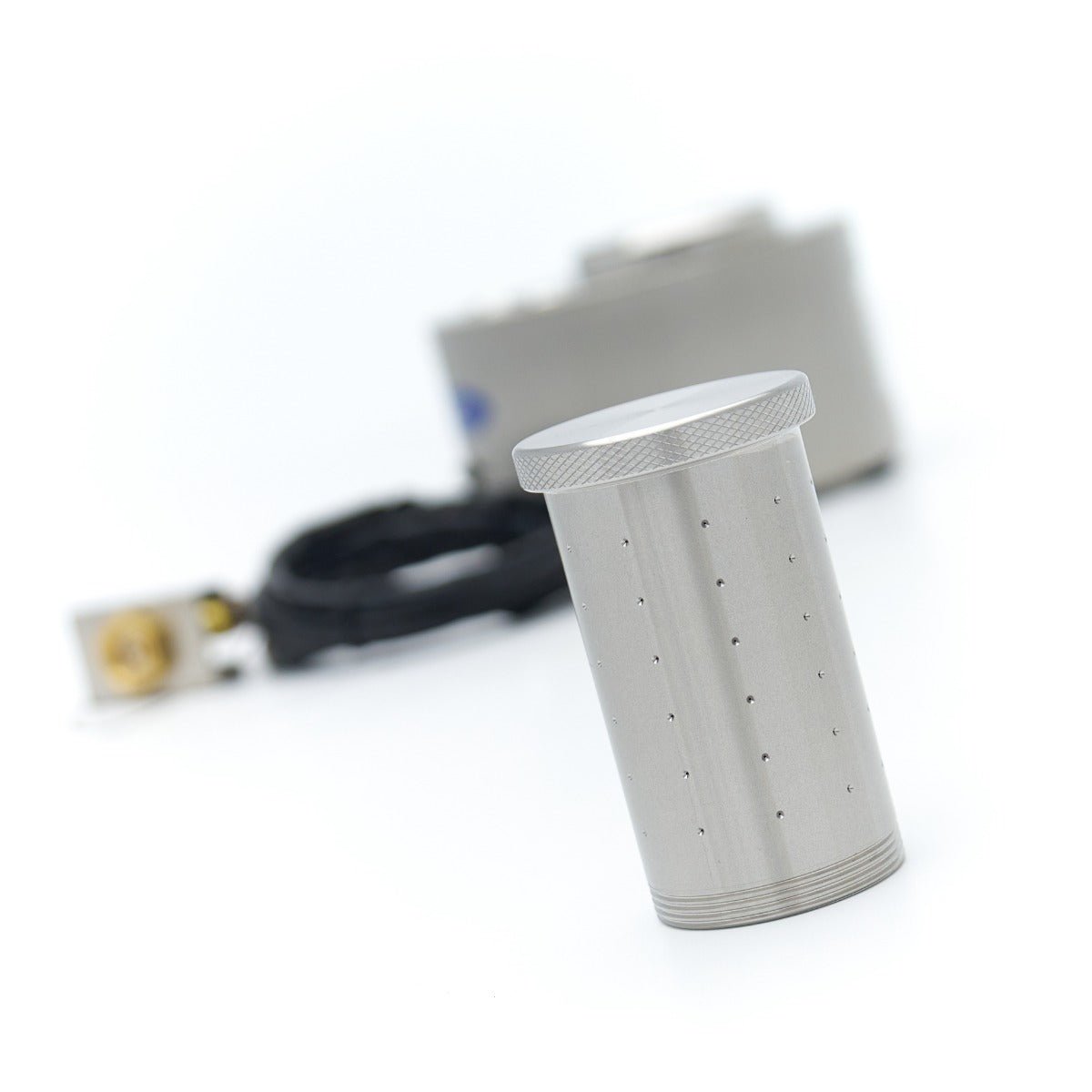 Maxima Dry Ice Machine - Cylinder 5,6 x 11,2 cm - Takes 120 Seconds - RVSVoordeel