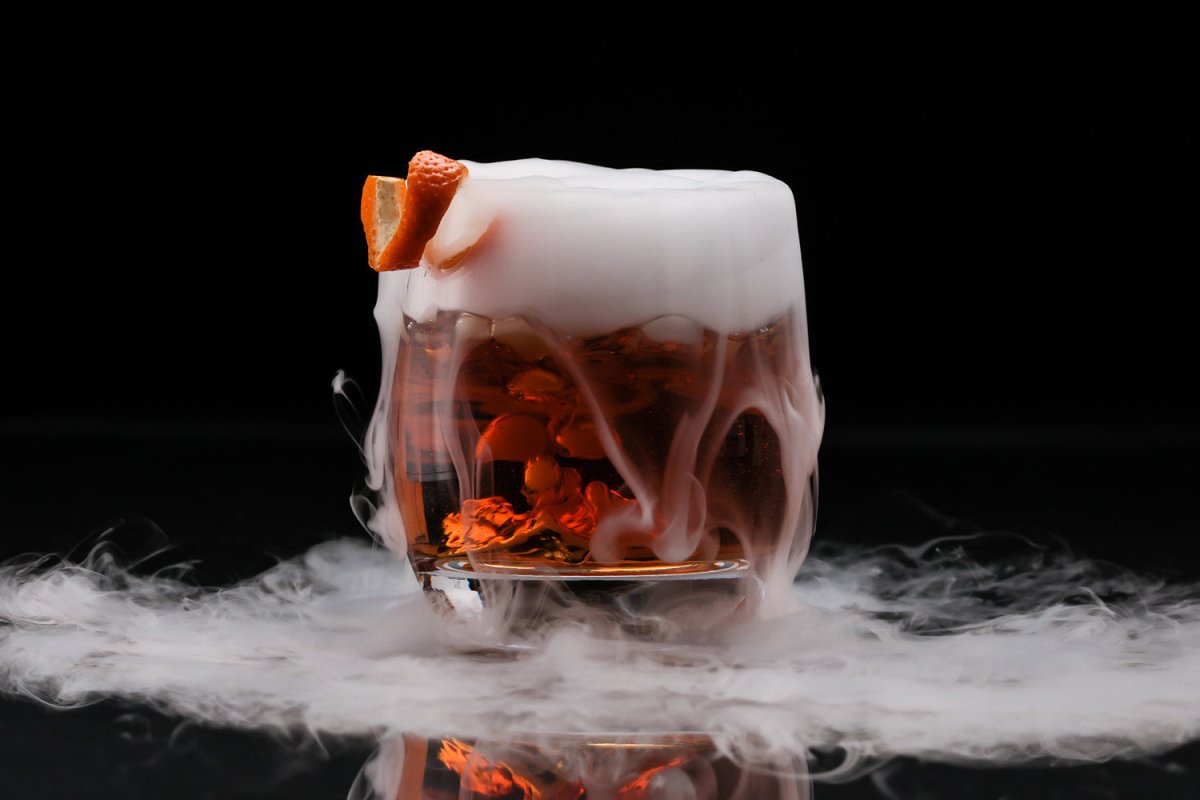 Maxima Dry Ice Machine - Cylinder 5,6 x 11,2 cm - Takes 120 Seconds - RVSVoordeel