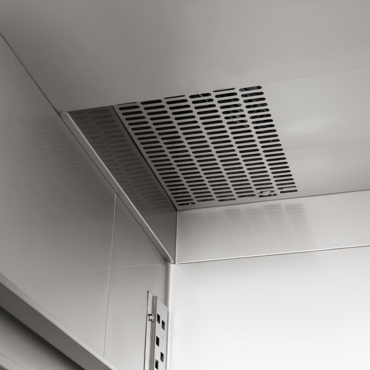 Maxima Bakery Freezer 800L on Wheels - Adjustable Shelves - Fits 60 x 40cm - RVSVoordeel