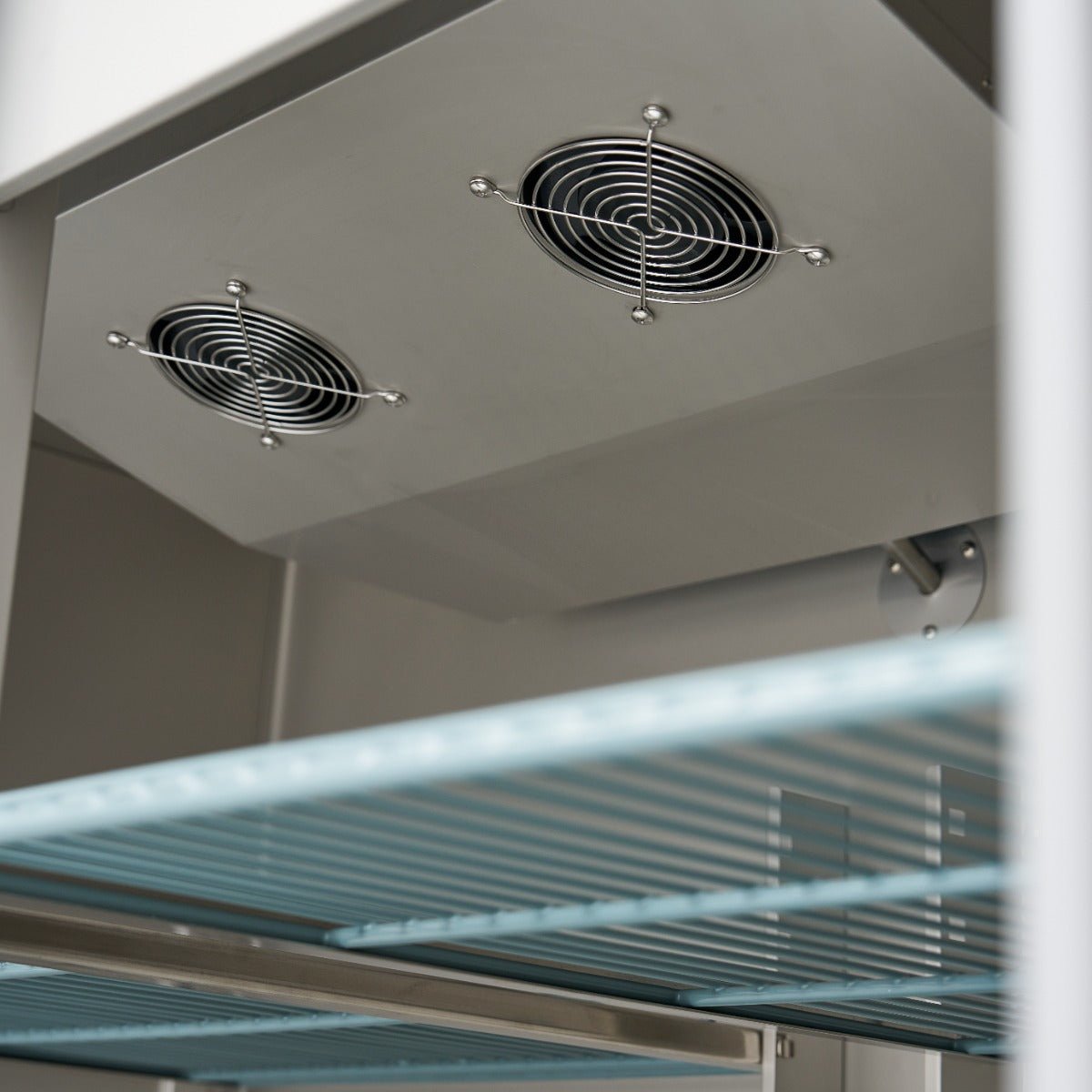 Maxima Fridge 1200L on Wheels - 6 Adjustable Shelves (2/1 GN) - Stainless Steel - RVSVoordeel