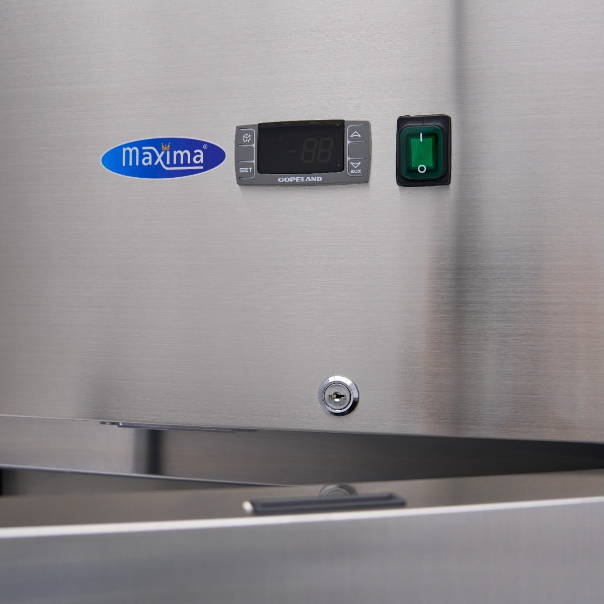 Maxima Fridge 600L on Wheels - 3 Adjustable Shelves (2/1 GN) - Stainless Steel - RVSVoordeel